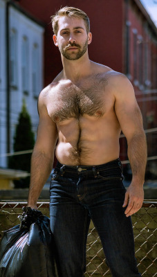 hairychest3: He’s like Ryan Gosling’s