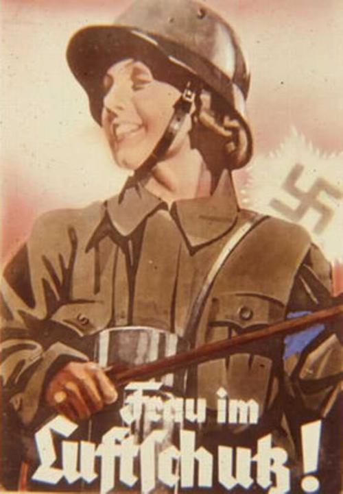 solar-aestheticss:  Women in the Third Reich, propaganda   🚀