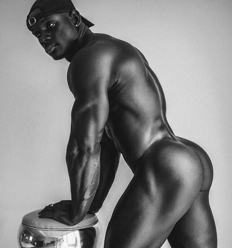asskingz:  Ass of the day!!! Follow and reblog @asskingz