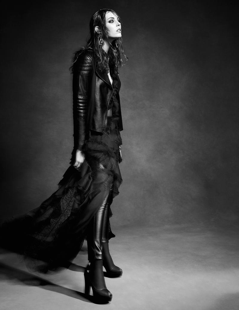 slickcrust:  D Magazine Italy, Nov 2013“Dark Angel”Tony Kim - Photographer Carlo