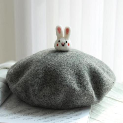Little Cute Rabbit Beret Hat starts at $28.90 ✨✨ Tag your friend if you think he/she fits it well 