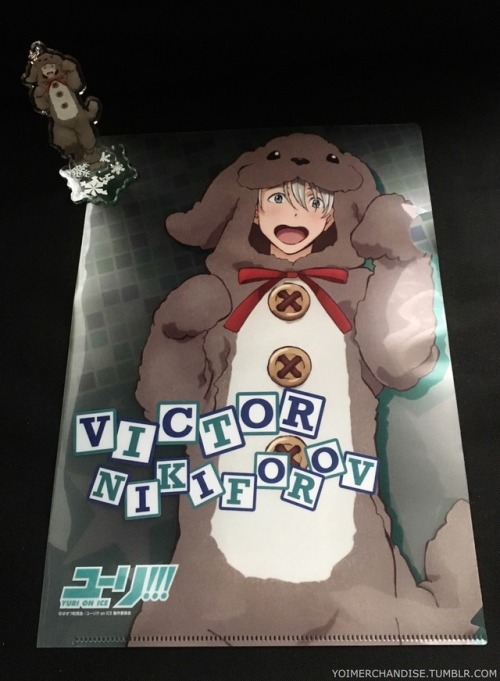 yoimerchandise: YOI x Marui Group Ice Castle Merchandise Original Release Date:March 2017 Featured Characters (4 Total):Viktor, Yuuri, Yuri, Makkachin (Sort of) Highlights:These acrylic keychain stands and clear files are from the Ice Castle Hasetsu Shutc