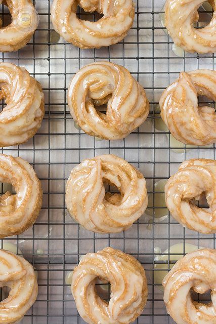 intensefoodcravings:  French Honey Crullers  French Crullers are my favorites 😍😍😍