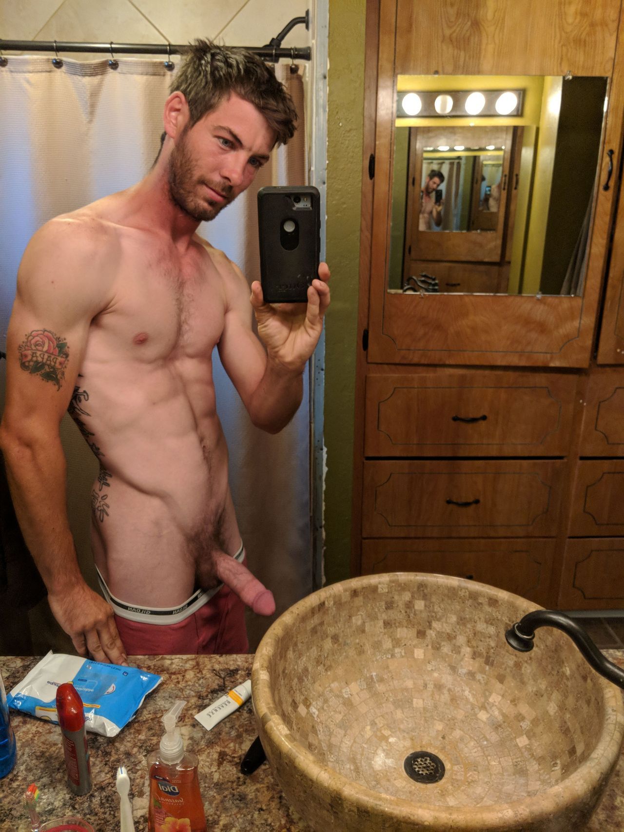 hristinafomicheva94:Find here to see more private stuff.