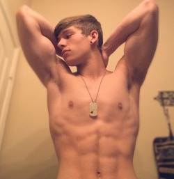 hornyteenscum:  Want More Hot Guys??