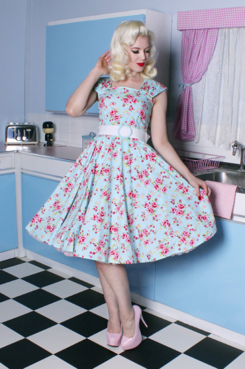 missfortuneuk: Domestic goddess! frankiiwilde​ bringing some glamour to the kitchen, wearing our Blu