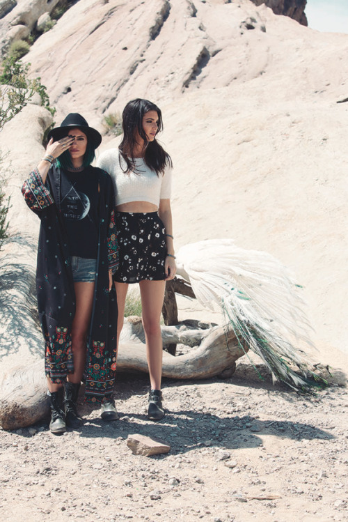 keeping-up-with-the-jenners: Kendall &amp; Kylie x Pacsun