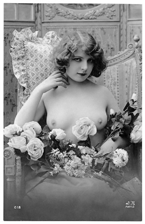 mysweetelizabeth:  Vintage French postcard JA Paris Miss Fernande 