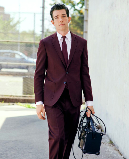 jacobperaltaz:Throughout high school and college, Mulaney kept up his grades while routinely blackin