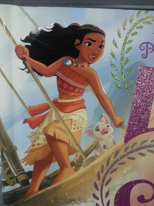 From the look of those pictures, Moana looks thicc!