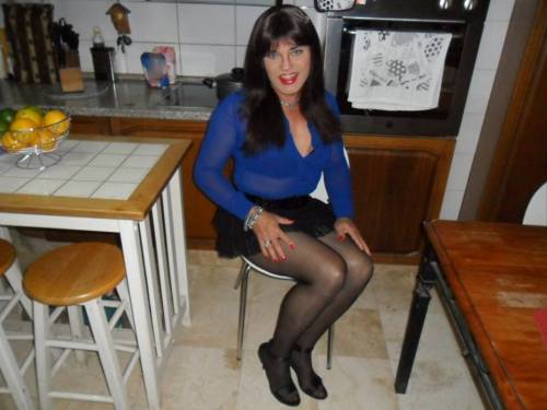 Crossdressers, Muscle men in lingerie, CD Brides