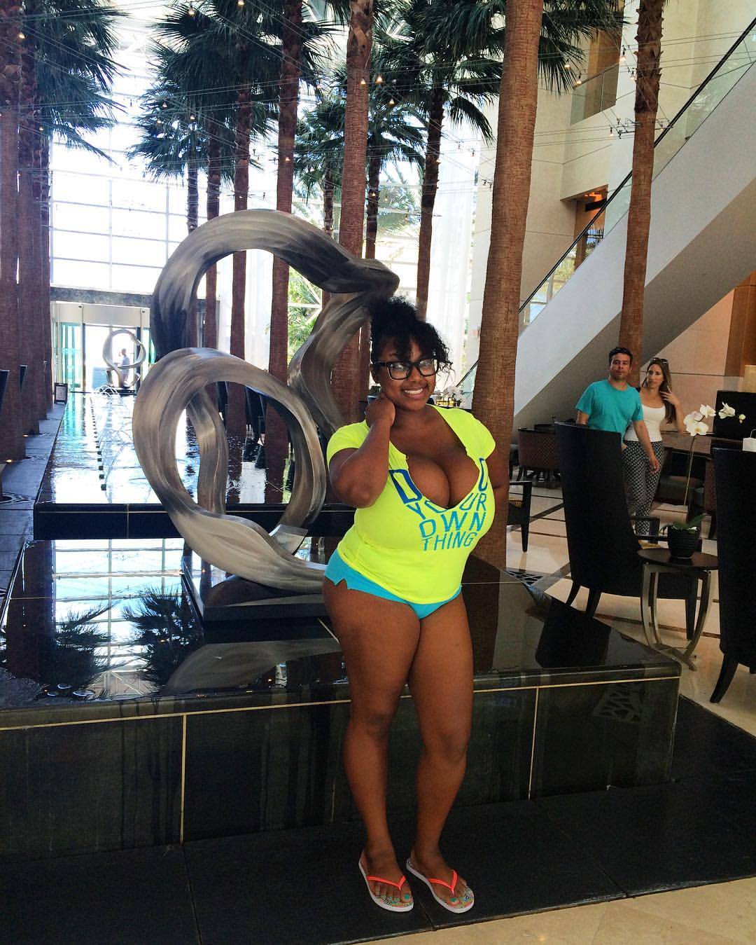 I'm A Man Who Loves Thickness!!!