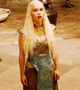 alayneestone-archive-deactivate:  Gif Meme - everythingpassesintime asked: Daenerys Targaryen + Dress Me Up 