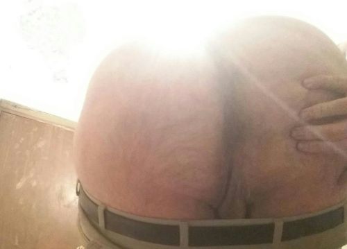 behemothbutts:Need to eat and fuck this big fat fuzzy ass