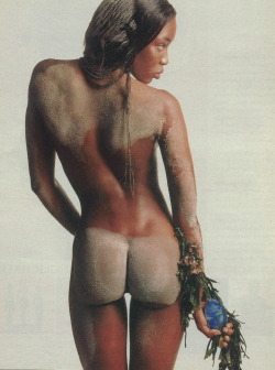 a-state-of-bliss: Pirelli Calendar 1995 - Naomi Campbell by Richard Avedon