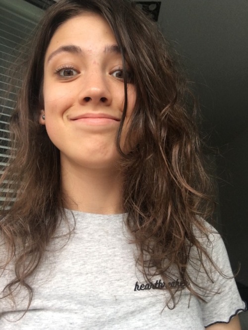 Hey Taylor @taylorswift , I don’t know if you remember me but I am Danielle . In 8 days I am g