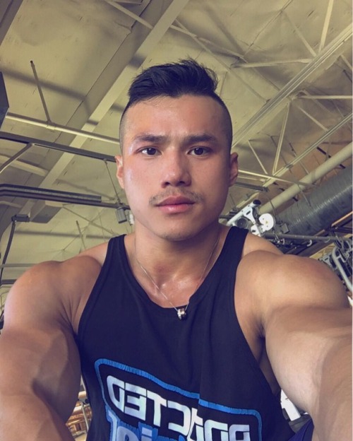 skinbilove: www.pornhub.com/view_video.php?viewkey=ph5c1f7abe55962Link Ryan Hoang cho c&aacu