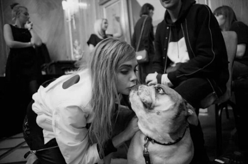 a-blackandwhitetime: Cara (and Turbo) backstage at Mulberry LFW 2013