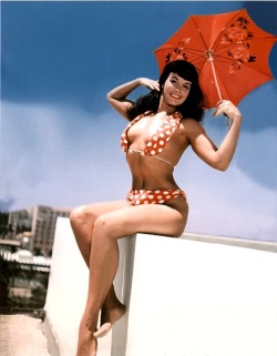 The Daily Bettie Archive