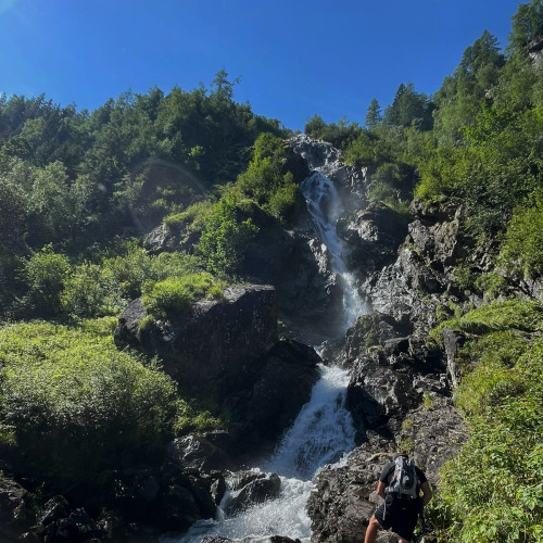 Silrah Camera Roll Peek
