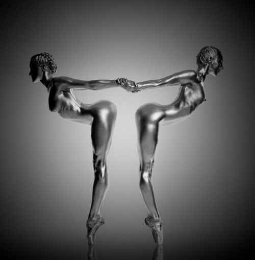 artnudesandsex:  UNITY (via SILVER | Guido Argentini Photography) 