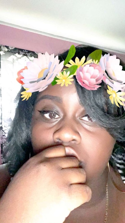 unicornsanddopestuff:Happy darkskin appreciation day! I haven’t taken new pics because I looked a me
