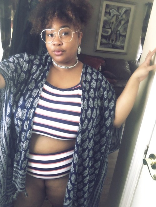 moodyspacebabe:✨ tummy & a 2piece ✨ beauty