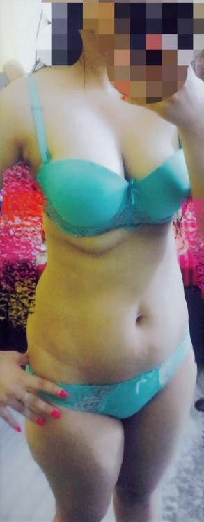ilovebrownwomen: Pakistani Girl Zaima Choudhry