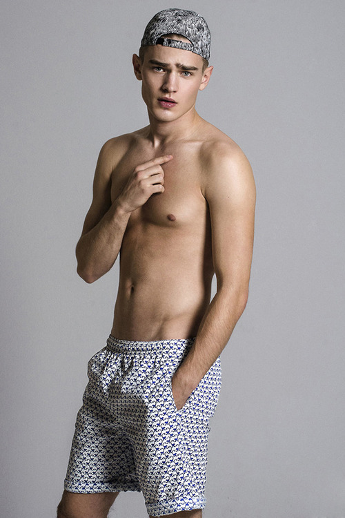 yummyboysuniverse:  Bo Develius Follow us at Yummy Boys Facebook 