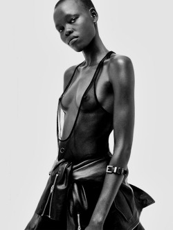 bosconos:  Grace Bol for i-D pre-spring 2014