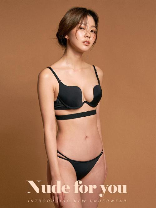 korean-dreams-girls:   Lee Chae Eun - January 19, 2017 2nd Set              [Part 1]    