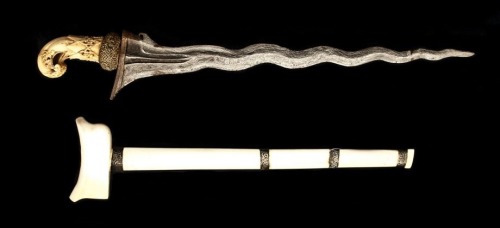 art-of-swords:Kris DaggerDated: 19th century (blade: 18th century)Culture: IndonesianMedium: iron, w