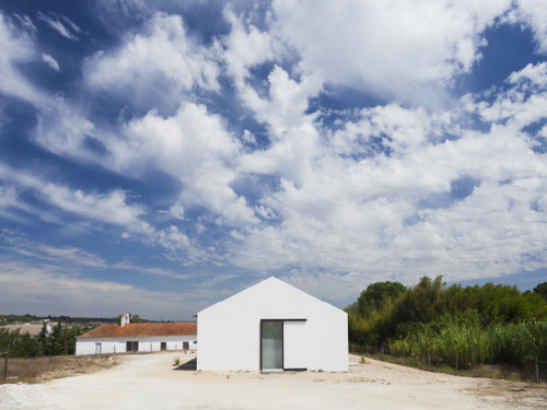 atelier DATA - Sítio da lezíra. Alcácer do Sal, Portugal. 2012