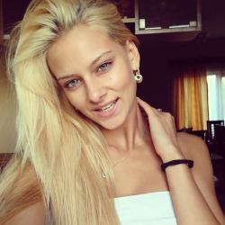 yanageorge:  without makeup ..comment please :)    Beautiful without makeup but what it needs is a load of cum on it
