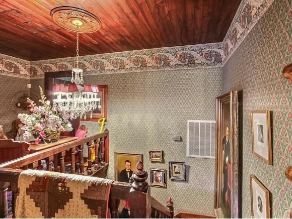 secret–gardens:  🗝Fall Branch, Tennessee, 1910$325,000  This is my dream home