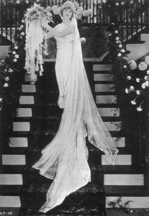 moviessilently: 1863-project: moviessilently: fyeahzeldafitzgerald: Mary Pickford’s wedding dr