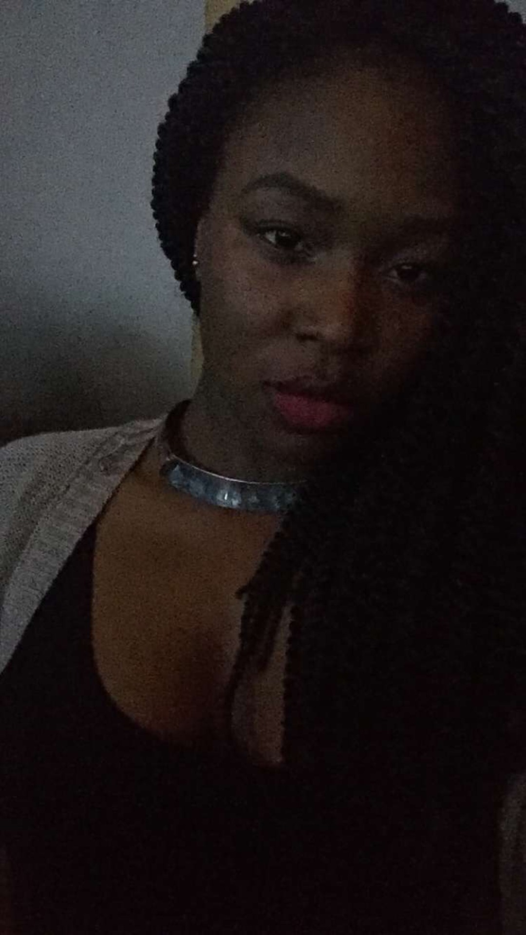 aihtnycevol:  Side eyeing you 👀