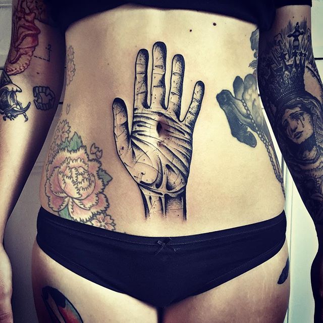 1337tattoos:    barbe rousse 