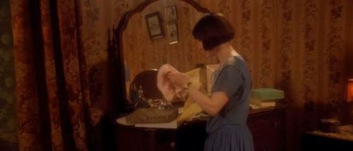 Mrs. Parker and the Vicious Circle (1994)dir. Alan Rudolph