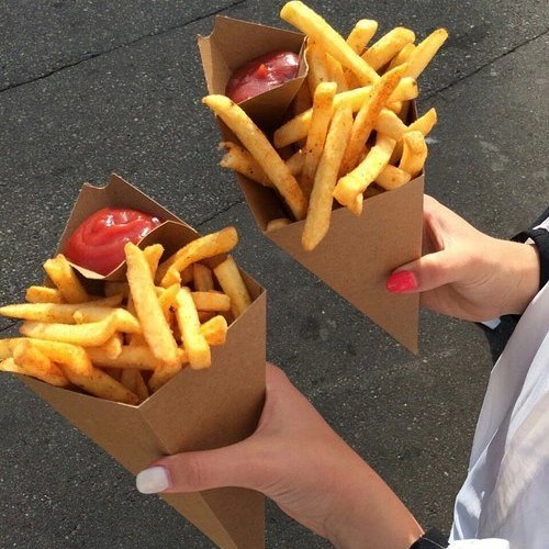 CRAVEFOODIE.COM