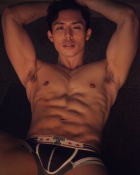 gambitsg: sgtwinksprinkle:   SUFIAN AZIZ   MORE MALAY PICS/VIDS HERE:http://sgtwinksprinkle.tumblr.com