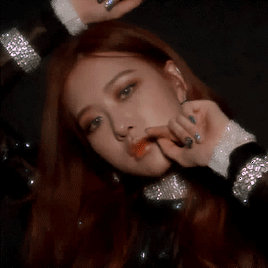 4drienne: ‘square up’ moving poster ♡ rosé