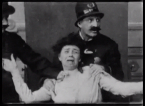 Photographing a Female Crook, dir. Wallace McCutcheon, prod. American Mutoscope and Biograph Co., 19