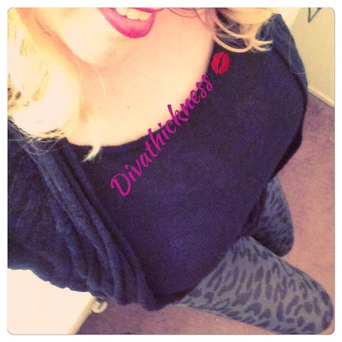 divathickness:  Happy Monday my sexies… Enjoy 💋