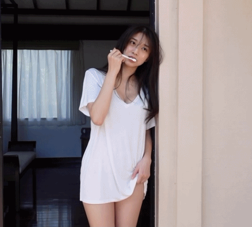 redb123124:  牧野真莉愛