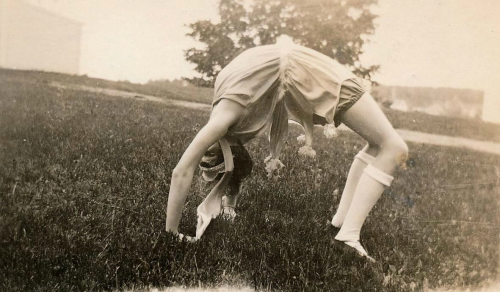 thehystericalsociety:Bent over backwards - c. 1920s - (Via)