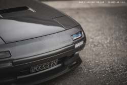 carbonking:  datmaxima:  redlinerevs:  “ROTARY THUNDER! // JOHN MACUKATIC’S 700HP FC3S RX-7”  LIKE THIS MAN  (via TumbleOn ) 