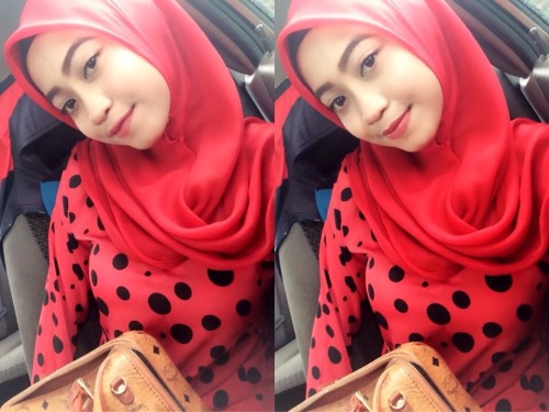 lancapmaster: hijabister7: Merah, Hitam Buat Abang Geram Eemm gewamm