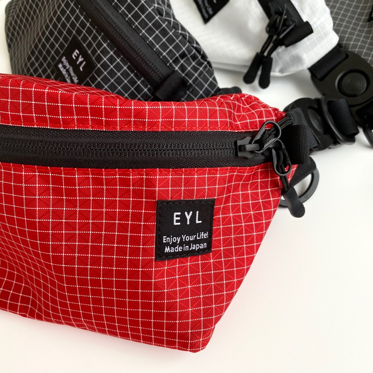 EYL - Enjoy Your Life! — WAIST BAG 小ぶりのウェストバッグです。