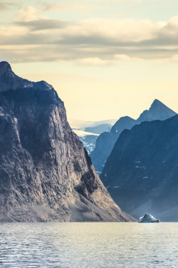 l0stship:  Magnificent fjord in North Greenland